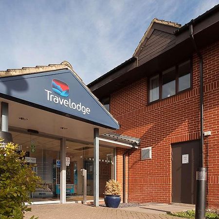 Travelodge Newbury Tot Hill Exterior photo