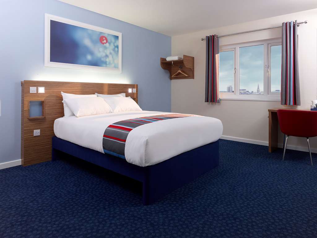 Travelodge Newbury Tot Hill Room photo