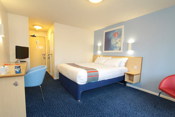 Travelodge Newbury Tot Hill Room photo