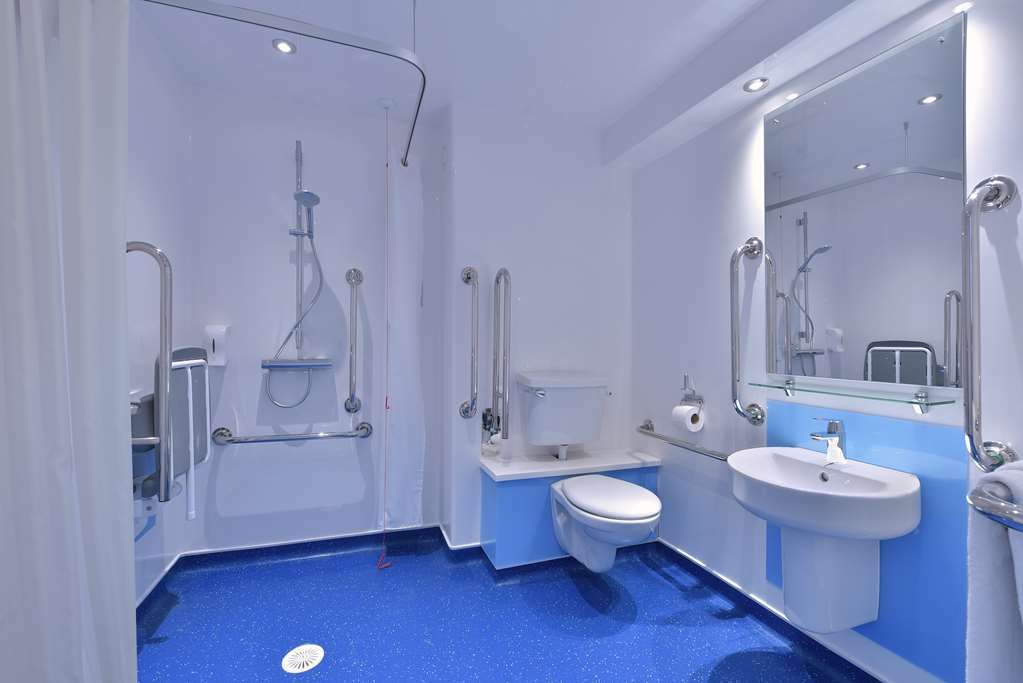 Travelodge Newbury Tot Hill Room photo