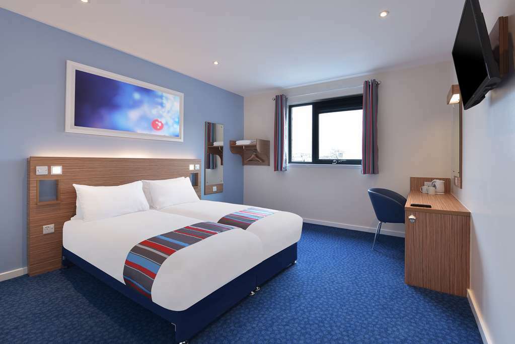 Travelodge Newbury Tot Hill Room photo